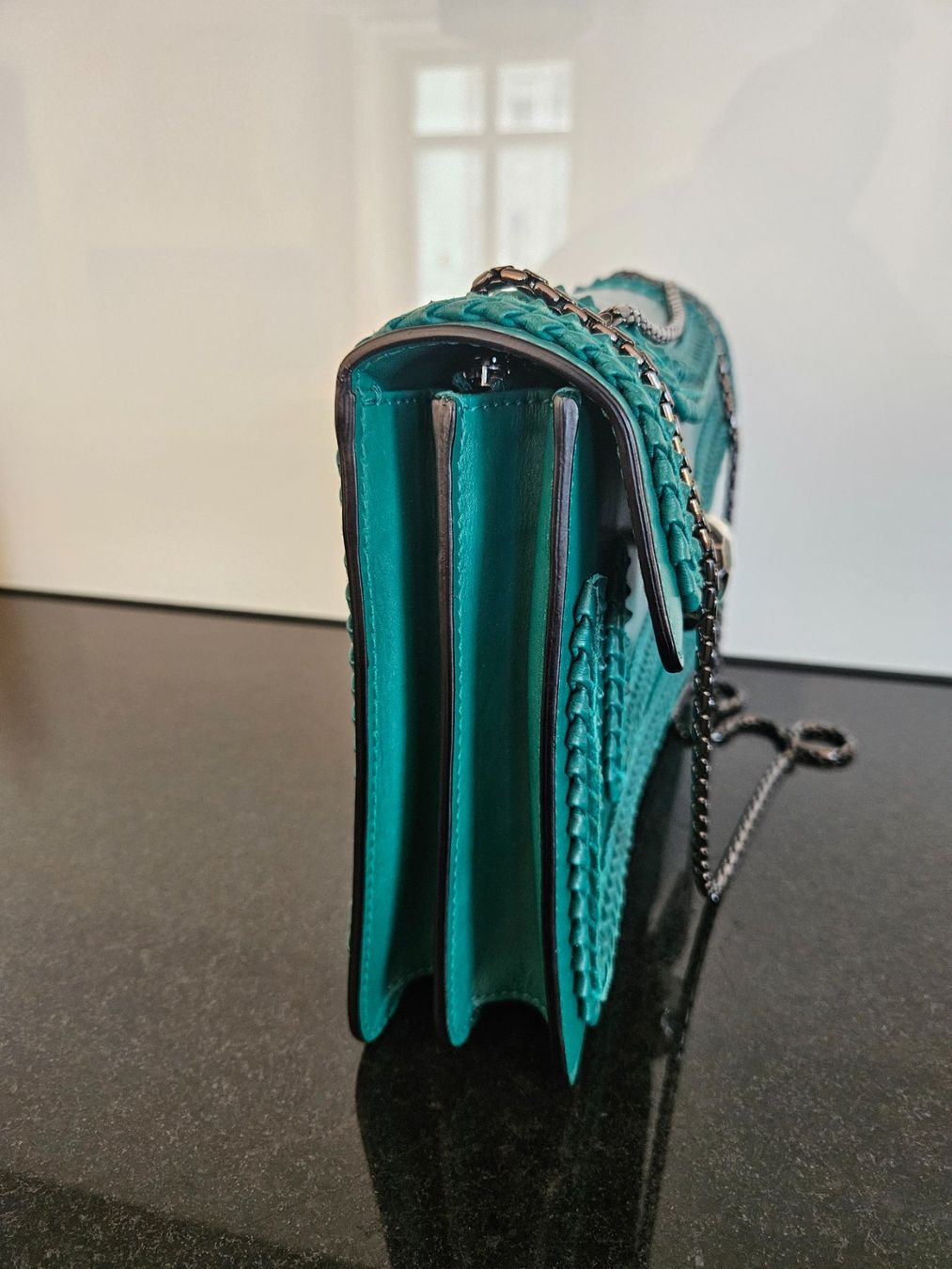 Bulgari Borse da donna: Bvlgari Serpenti Forever medium shoulder bag – Usato da Luzern venduto da miletas89 2