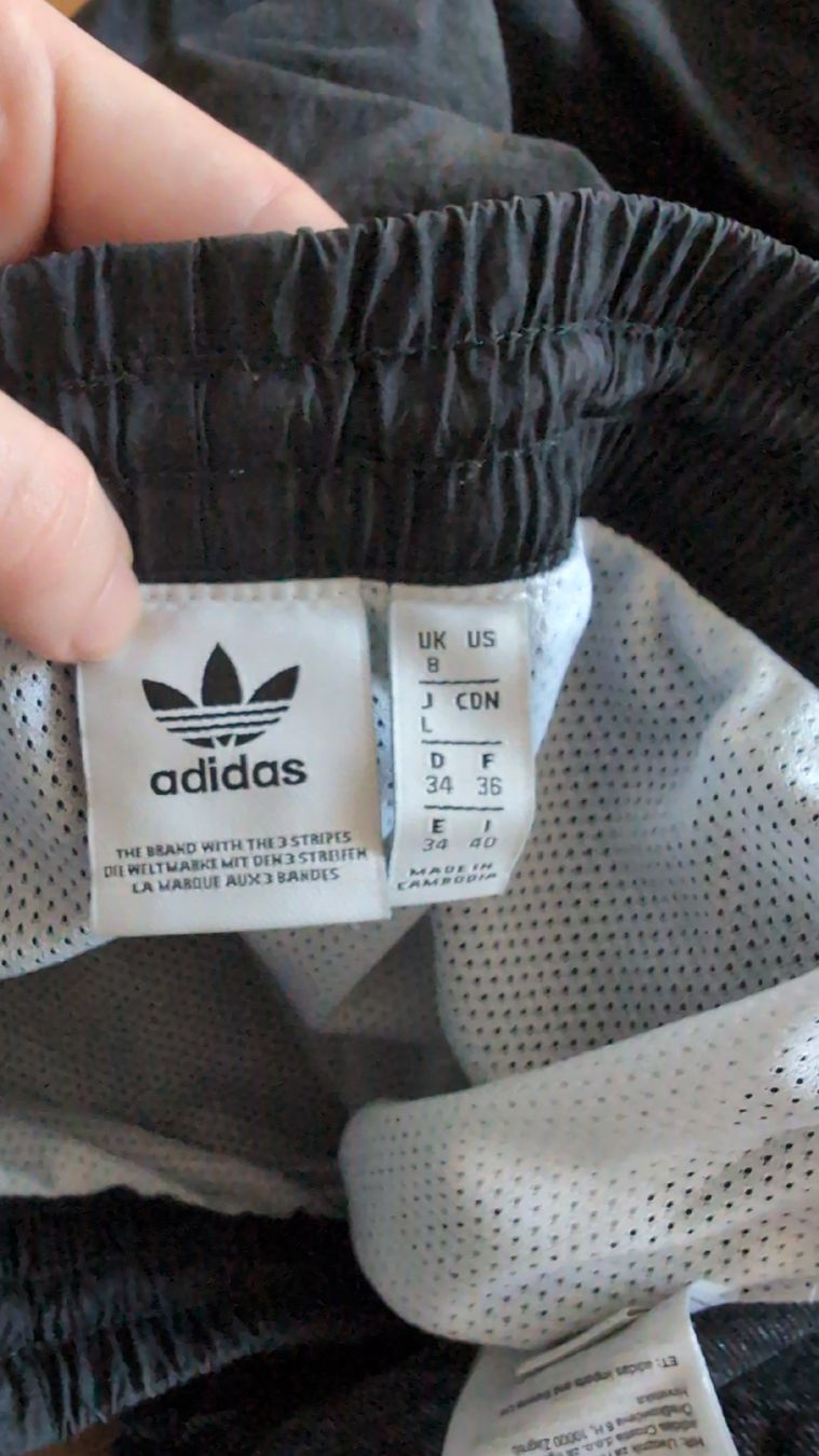 Adidas Hosen: Adidas Trainerhose in Gr.34 – Gebraucht aus Oberentfelden von sel_l5pv 2