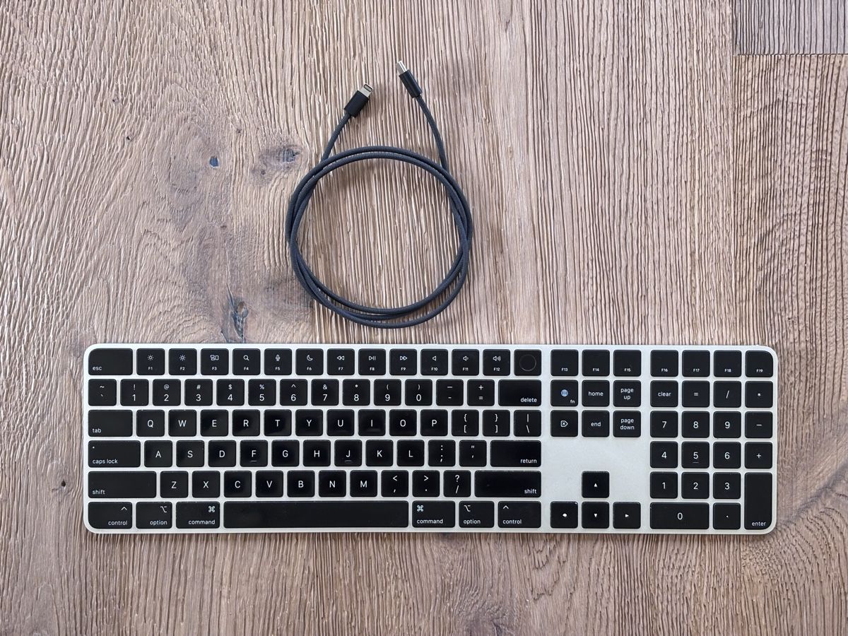 Apple Tastaturen: Apple magic keyboard mit Touch ID (US Layout) – Gebraucht aus Muri AG von qqx
