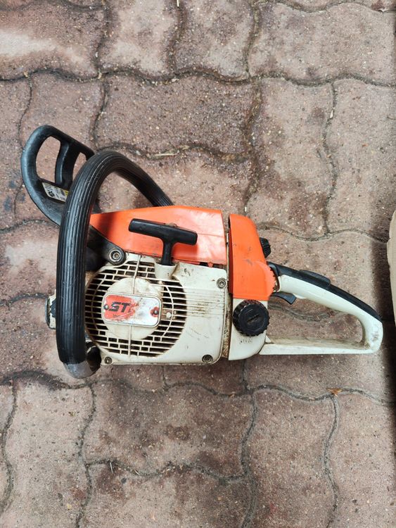 Tappo Serbatoio Olio Per Motosega Stihl 024AV, 024, MS240: Con Viti E Guarnizione
