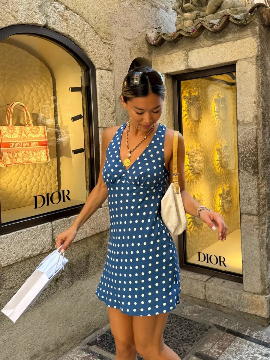 Reformation Robes: Reformation Mini Dress Size S – D'occasion à Küsnacht ZH par pup_culture 3