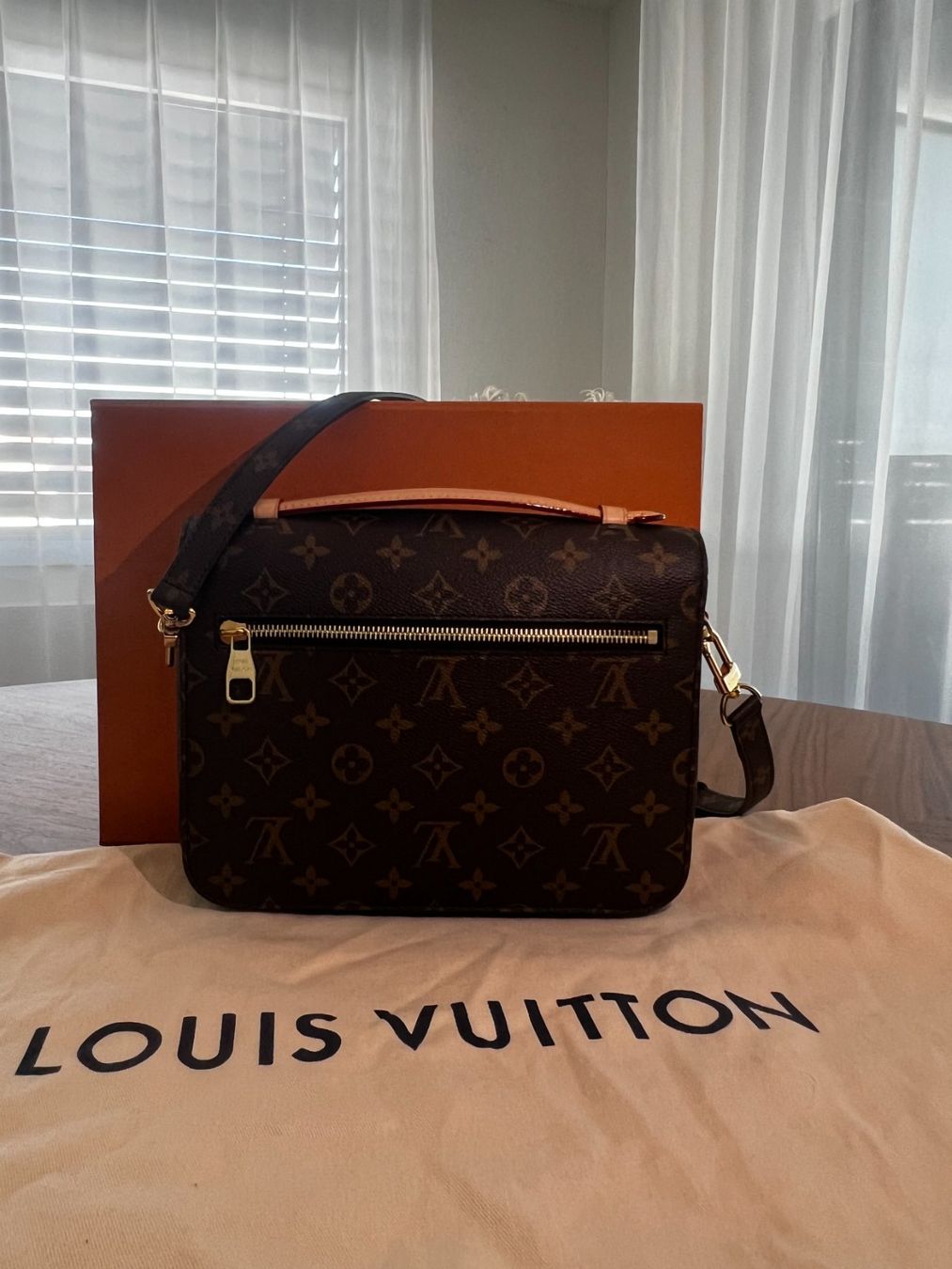 Louis Vuitton Borse da donna: Handtasche Louis Vuitton "Pochette Métis" – Nuovo (secondo la descrizione) da Obfelden venduto da running_mike 1