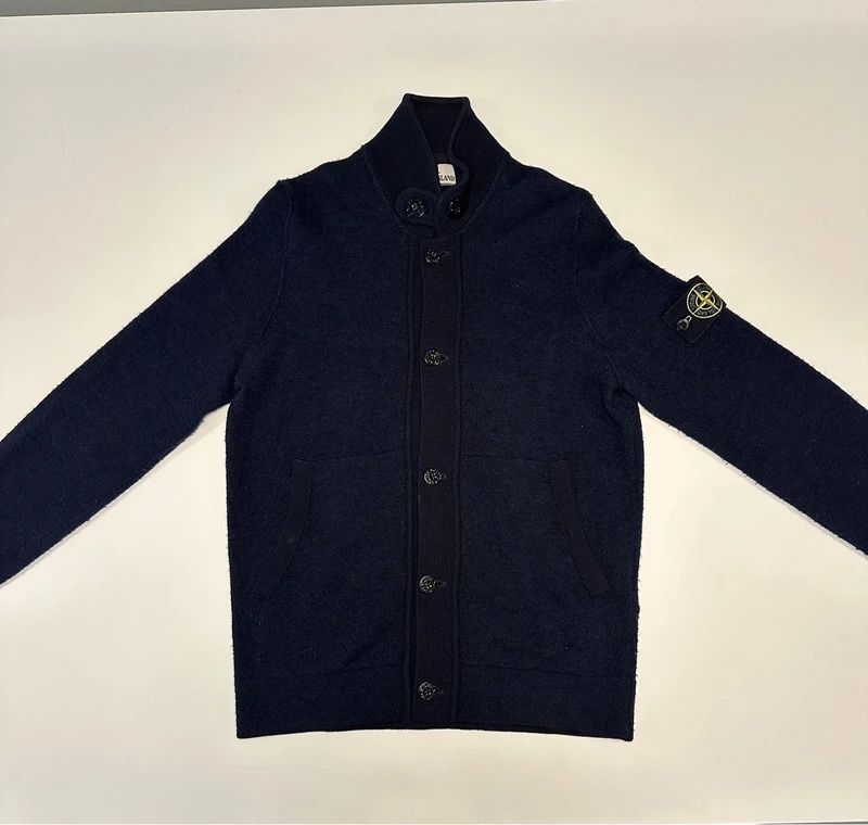 Stone Island Giacche: Stone Island Cardigan Grösse S-M – Usato da Basel venduto da gab_sy56 1