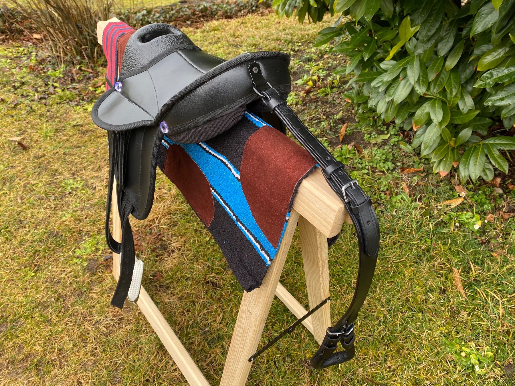 Selle & Accessori: schönes schwarzes Ponysätteli – Usato da Feldbach venduto da Fea1 8
