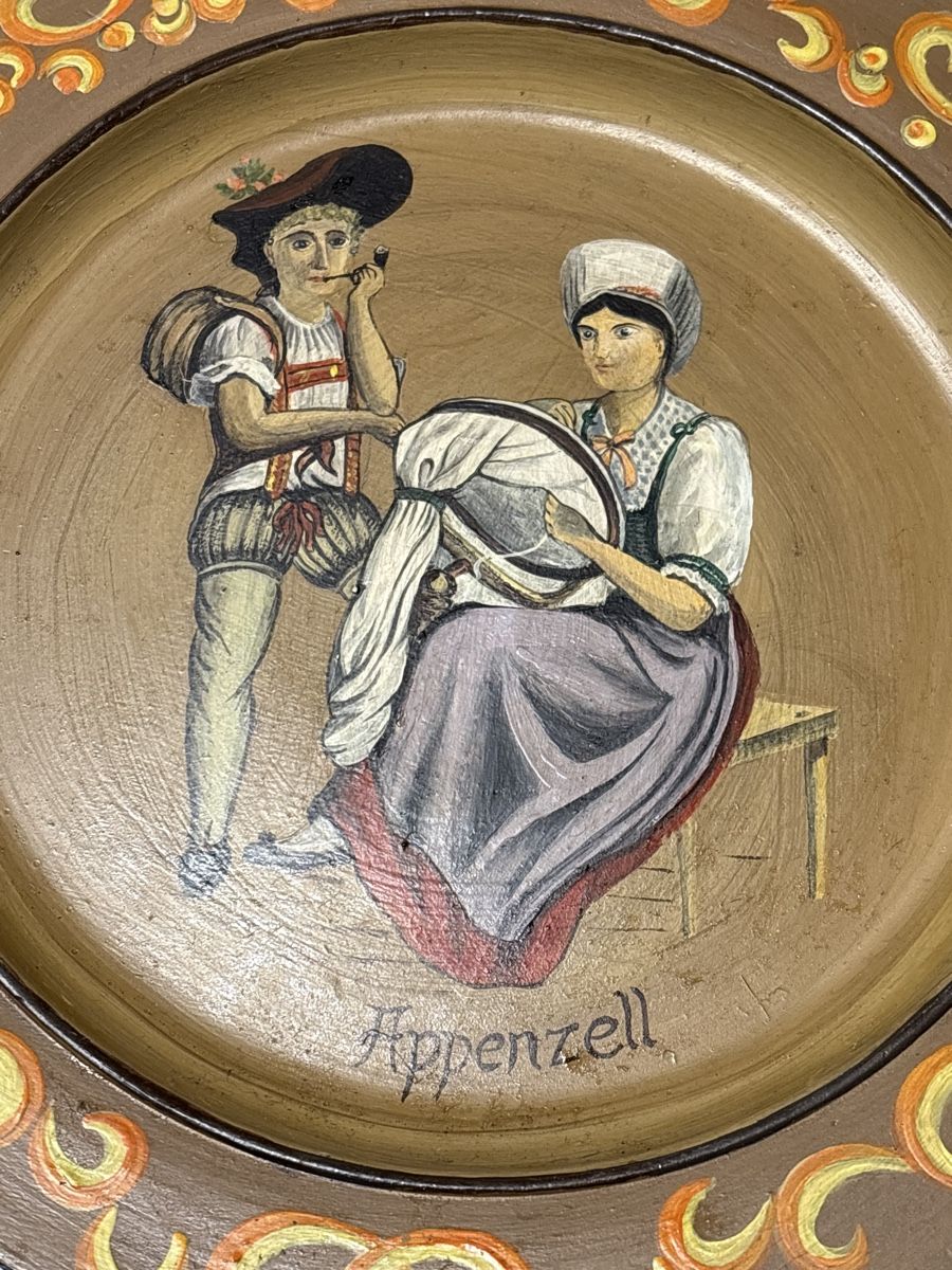 Tutte le decorazioni: Holz Deko Teller / Appenzell – Usato da Rümlang venduto da baselsale1 1