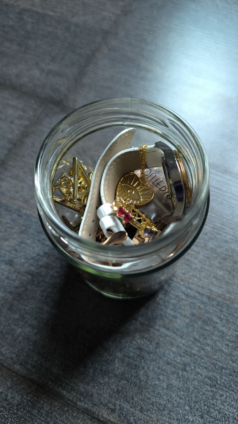 Sonstiger Schmuck: Mistery Schmuck Glas  – Gebraucht aus Ossingen von kro_nrz6