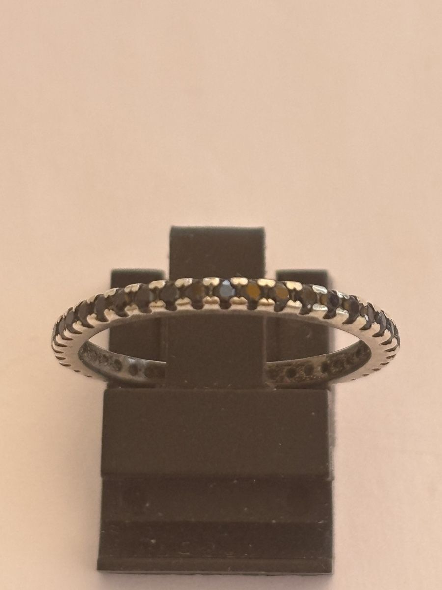 Anelli: Ring 925 Silber mit schwarzen Steinen  – Usato da Langnau am Albis venduto da flusspflege 1