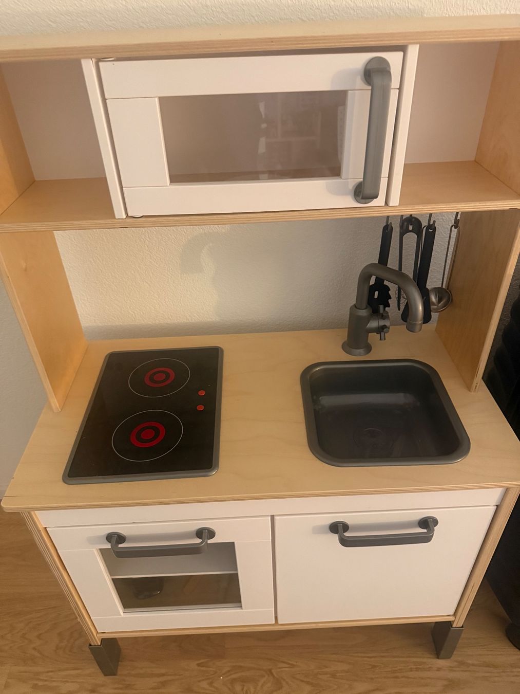 Ikea Giocattoli: Ikea children kitchen – Usato da Zürich venduto da cam_n8nh