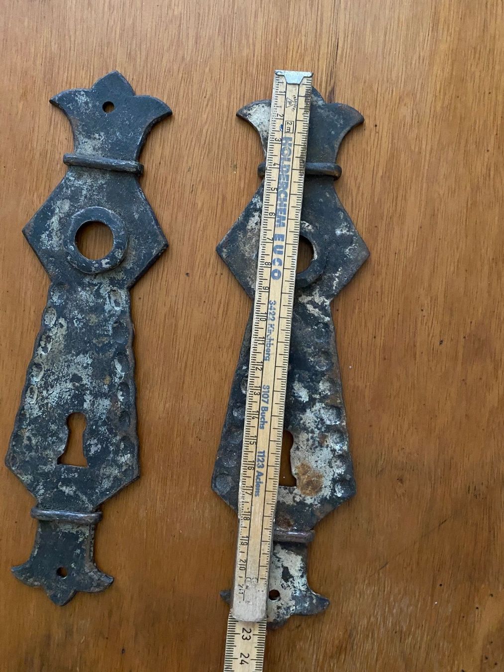 Eisenwaren: 8 antike Türbeschläge – Gebraucht aus Rorbas von tun_m7fz 1