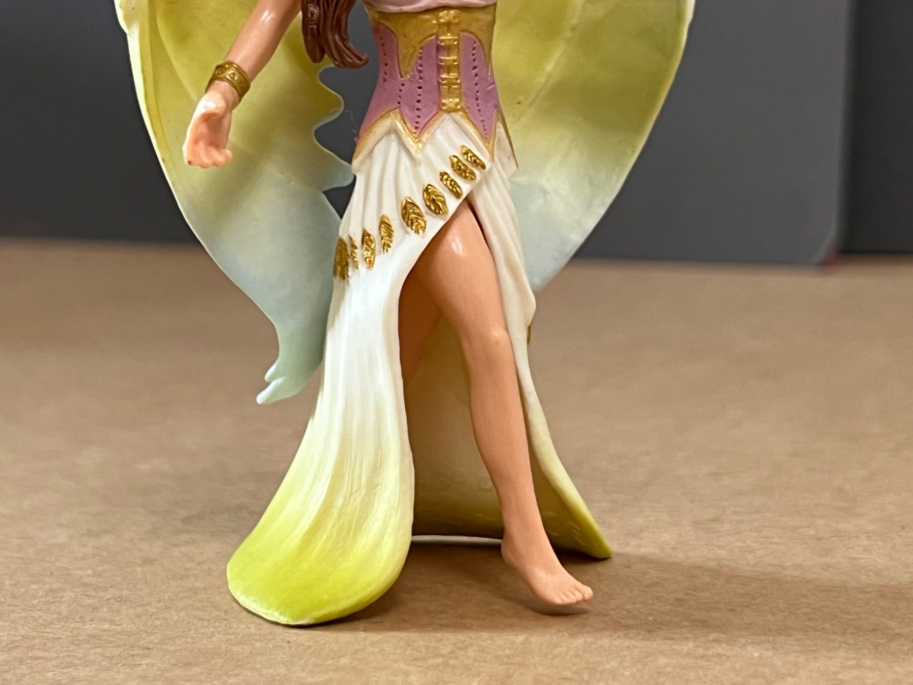 Schleich Statuette: Schleich 70478 Surah mit Vogel Bayala Elfe – Usato da Ennetbaden venduto da mapa05 2