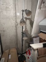 Stehlampe