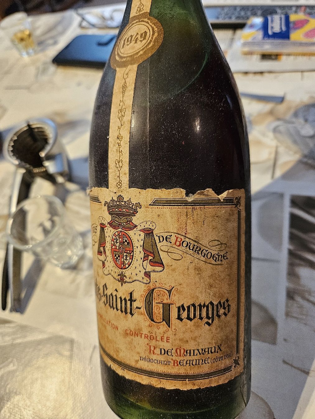 Spiritueux: Nuit saint-Georges pour collectionneur – D'occasion à Courroux par monnin