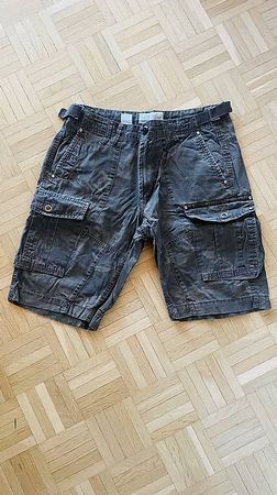 kurze Hose Gr. 48
