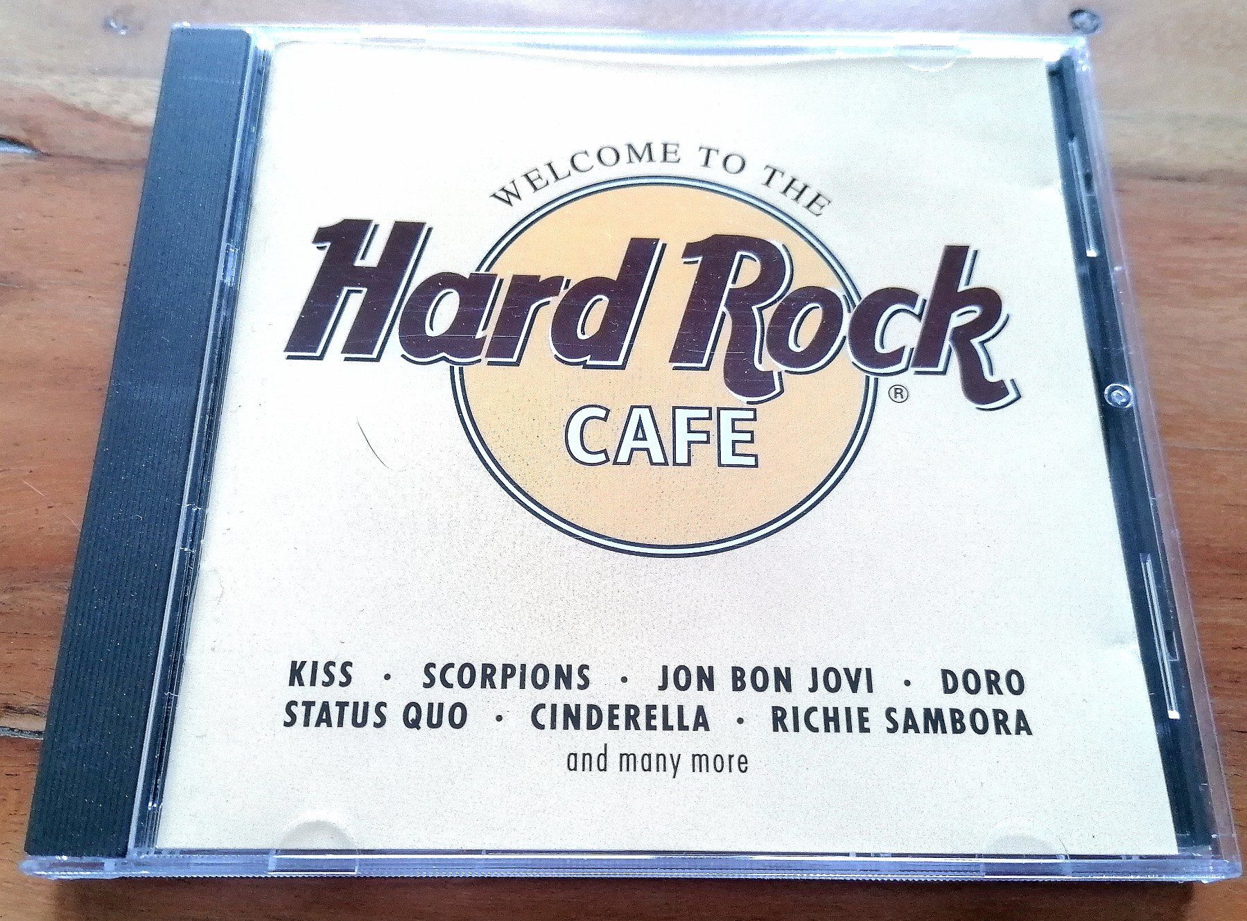 CD: Welcome To The Hardrock Café – Usato da Fällanden venduto da Bengel1967