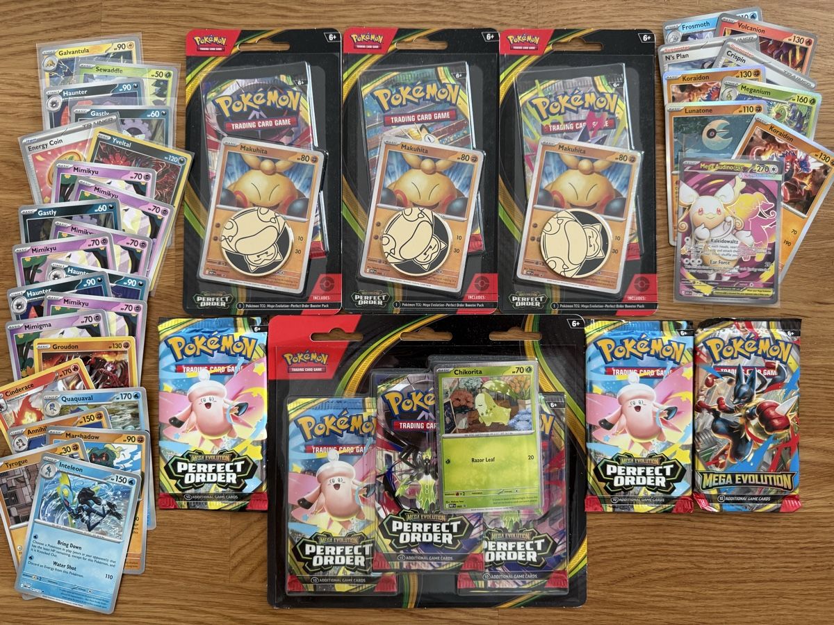 Pokémon Sammelbilder & Trading cards: 4 Blister, 3 Booster und einige Karten – Neu (gemäss Beschreibung) aus Amriswil von sim_nlb6