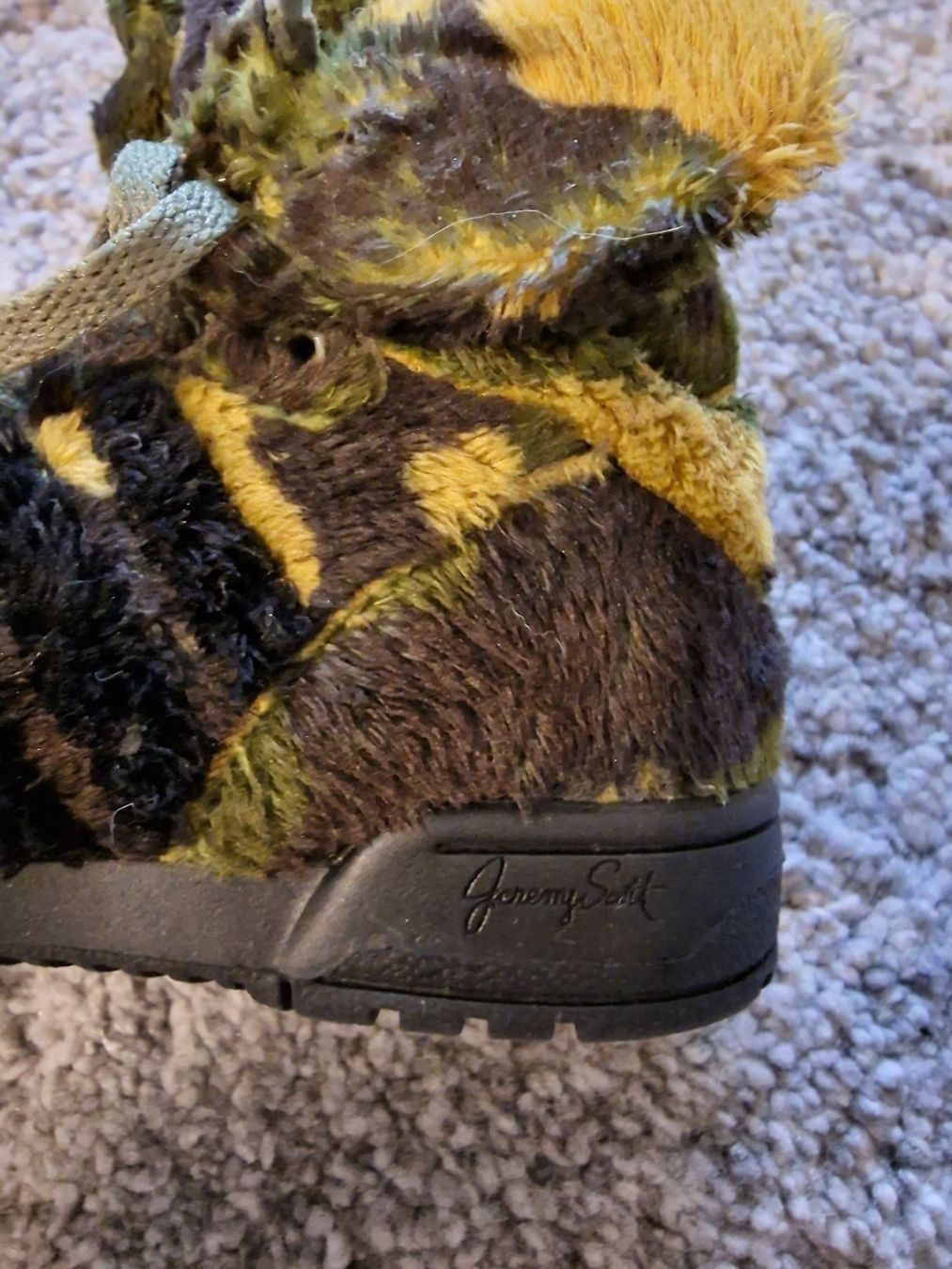 Adidas Scarpe da uomo: Jeremy Scott Camo Bear Adidas Gr.21 – Usato da Basel venduto da chingson 3