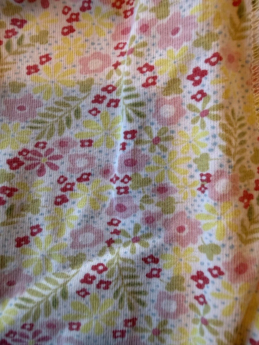 H&M Hosen: Blumen-Leggins Grösse 56 – Gebraucht aus Pragg-Jenaz von gobrist 1