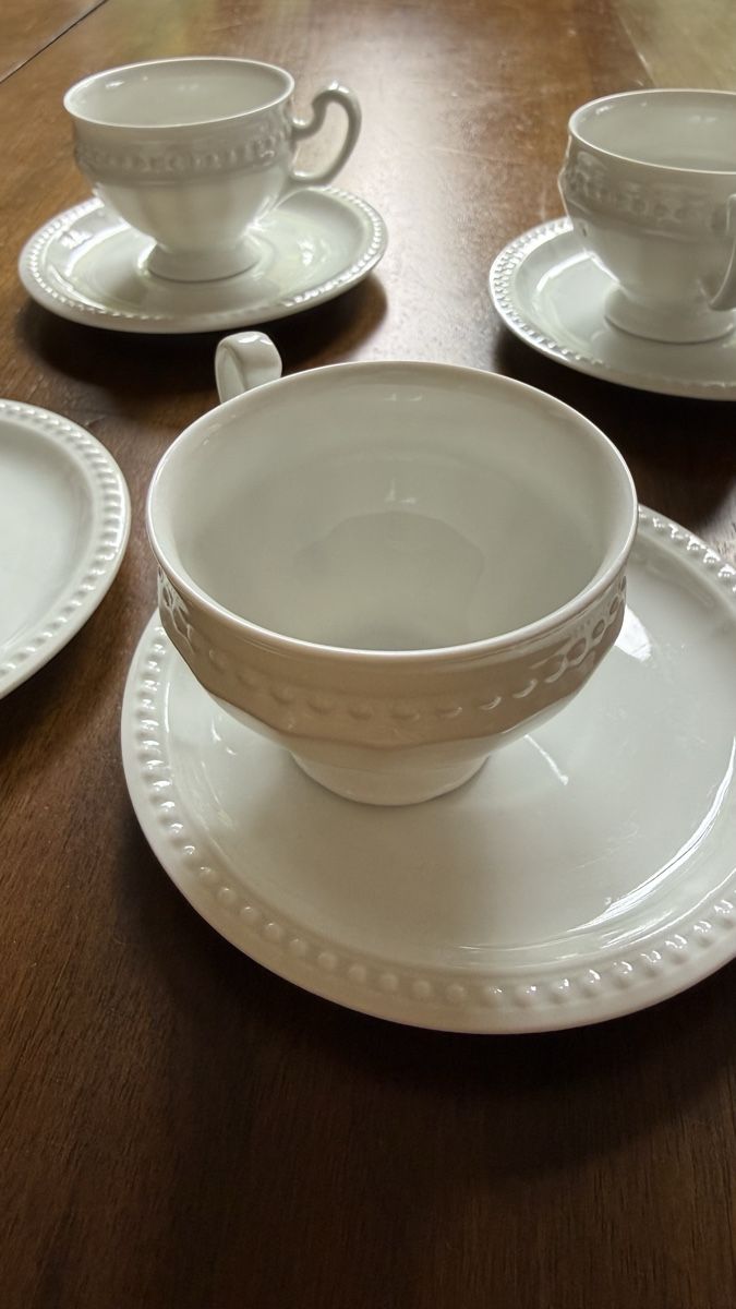 Set di piatti: Espressotassen – Usato da Gunten venduto da seeundberge 1