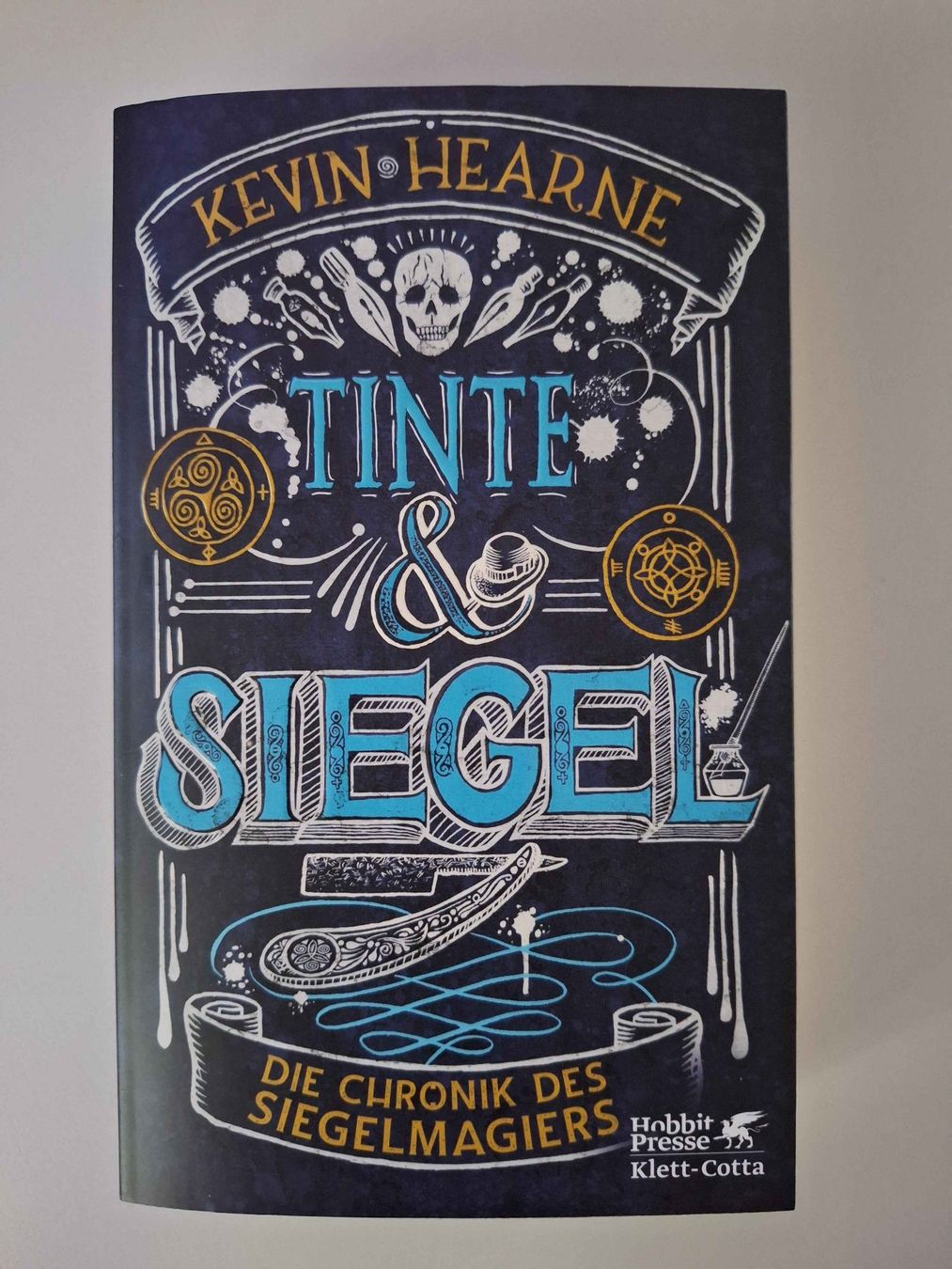Libri: Die Chroniken des Siegelmagiers – Nuovo (secondo la descrizione) da Grenchen venduto da LadyCalis