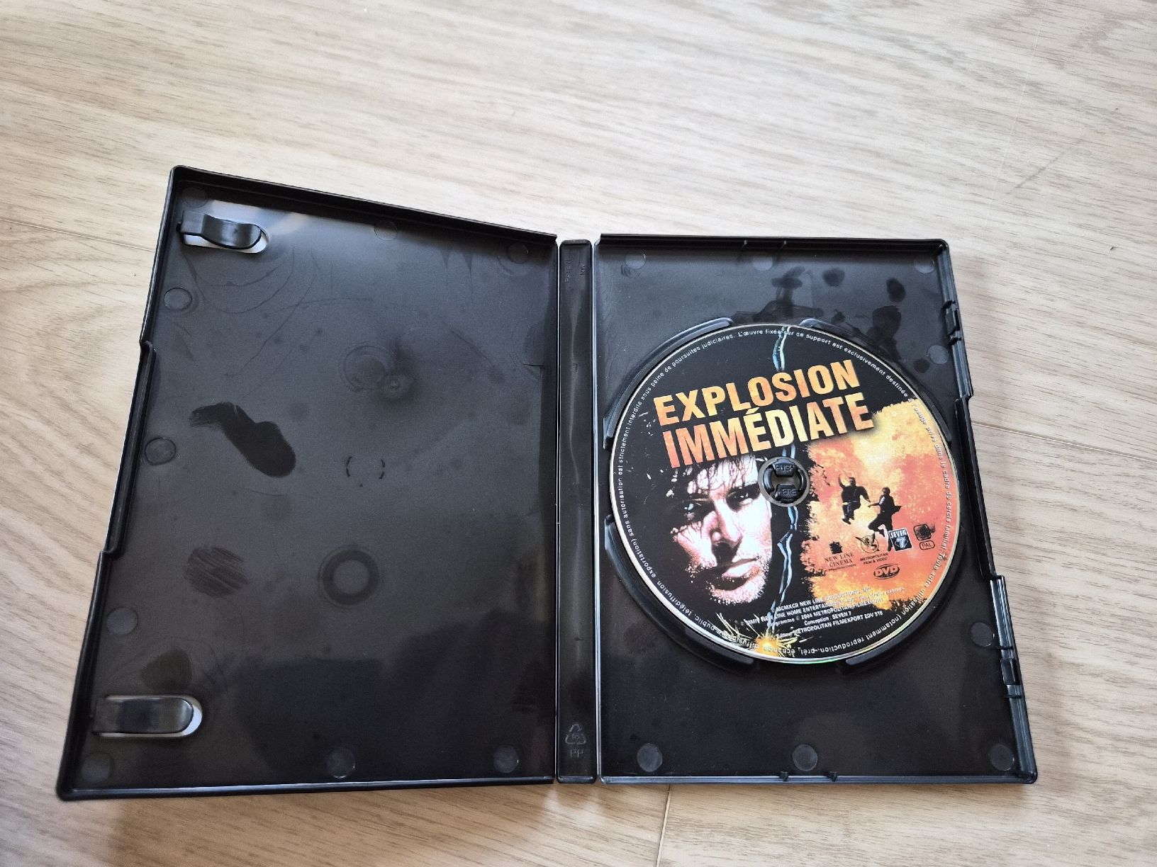 Tutti i DVDs: DVD film "Explosion Immédiate" Pierce Brosnan  – Usato da La Joux FR venduto da car_ck96 1