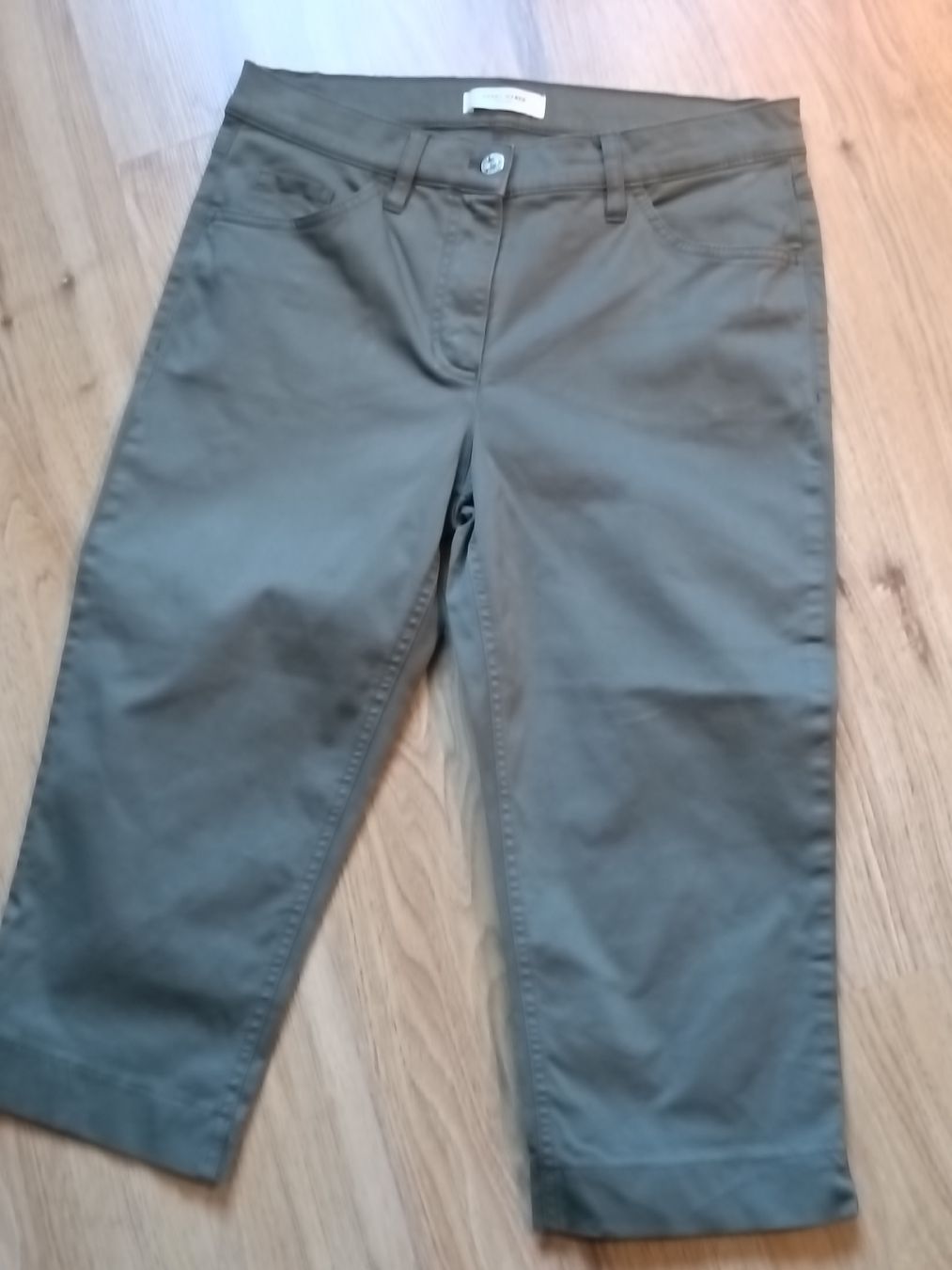 Gerry Weber Pantaloni: Gerry Weber Damen Caprihose Gr. S Bundweite 80 cm – Usato da Sargans venduto da Polifemo58
