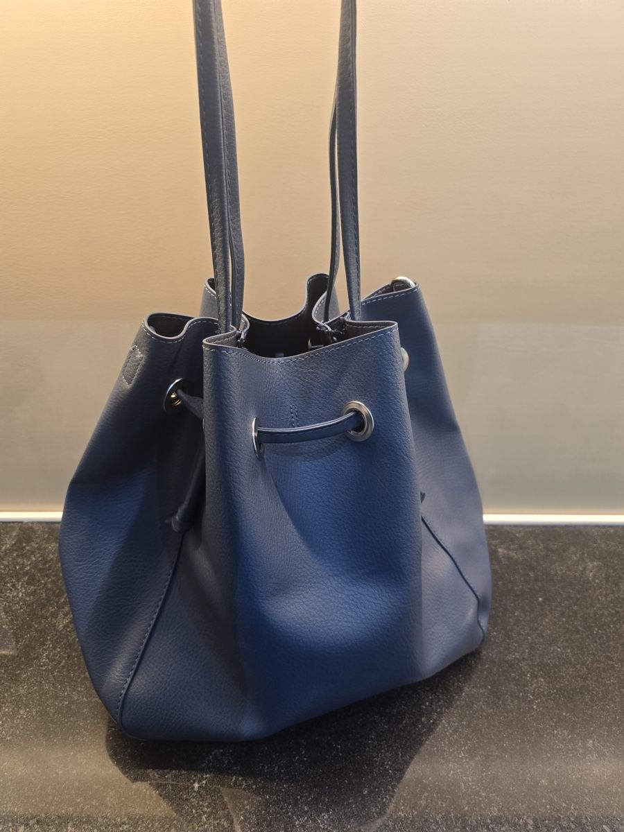 Borse da donna: Handtasche im Beutel-Look blau/grau – Nuovo (secondo la descrizione) da Hägglingen venduto da Raff_Ella
