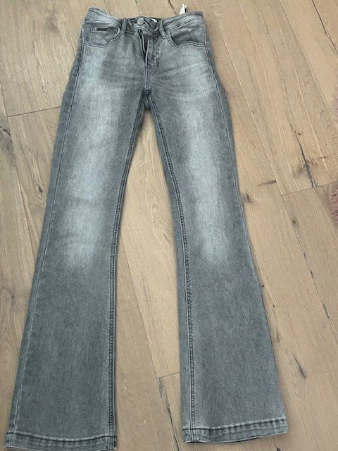 Tally Weijl Jeans: Tally Weijl 3 Stk. andere Farben – Nuovo (secondo la descrizione) da Küssnacht am Rigi venduto da Uvaan 2