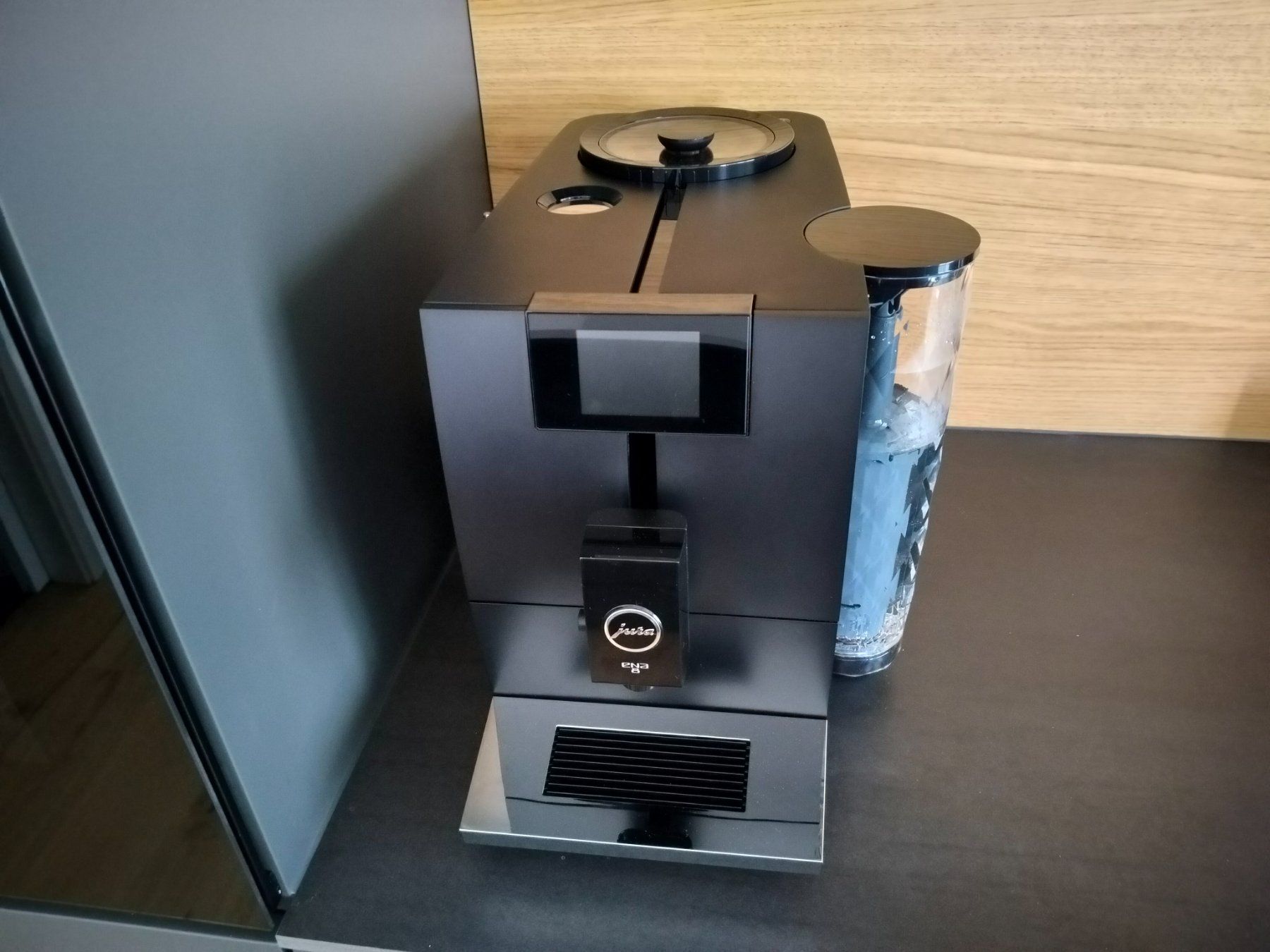 Jura ENA8 Kaffeevollautomat Kaffeemaschine 23 Mte Garantie (Gebraucht ...