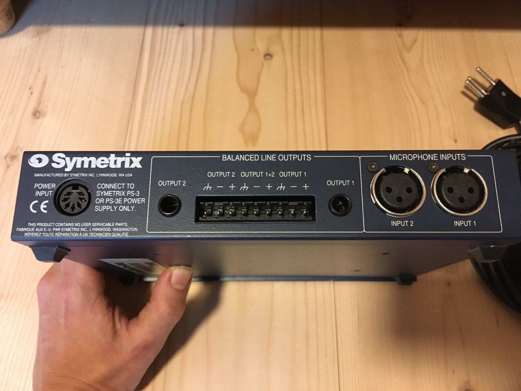 Console di mixaggio: Symetrix 302 Dual Mic Preamp 2/2 – Usato da Fräschels venduto da Thebio 3