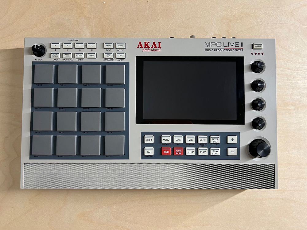 AKAI mpc 洒落る live 2 special retro edition