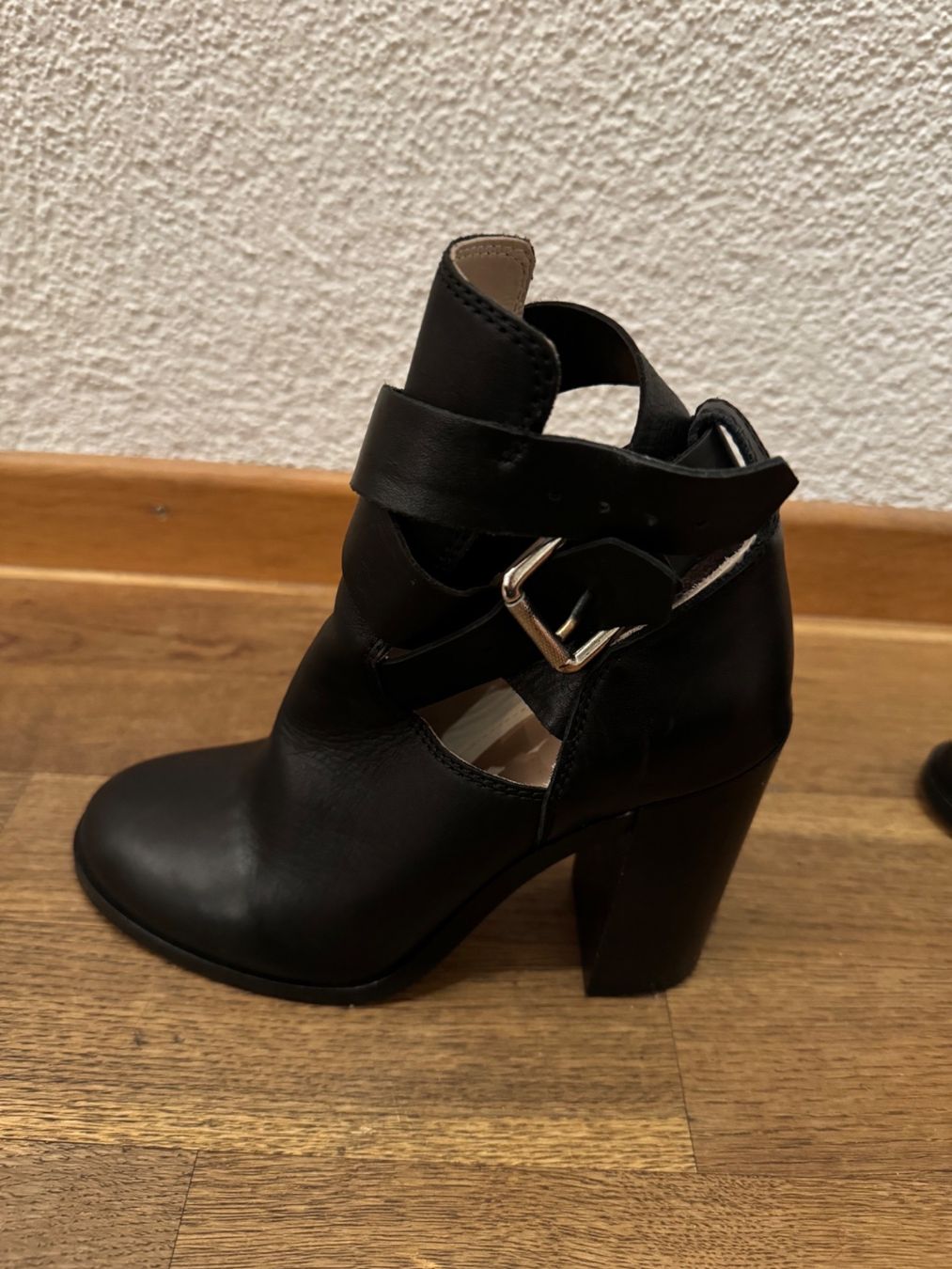 Diesel Scarpe da donna: Diesel Stiefeletten – Usato da Glattbrugg venduto da A.S.90 1