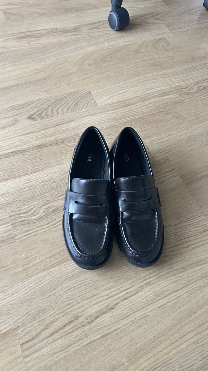 Zara Scarpe da donna: Zara dark brown leather shoes  – Nuovo (secondo la descrizione) da Chavannes-Renens venduto da den_8mnn