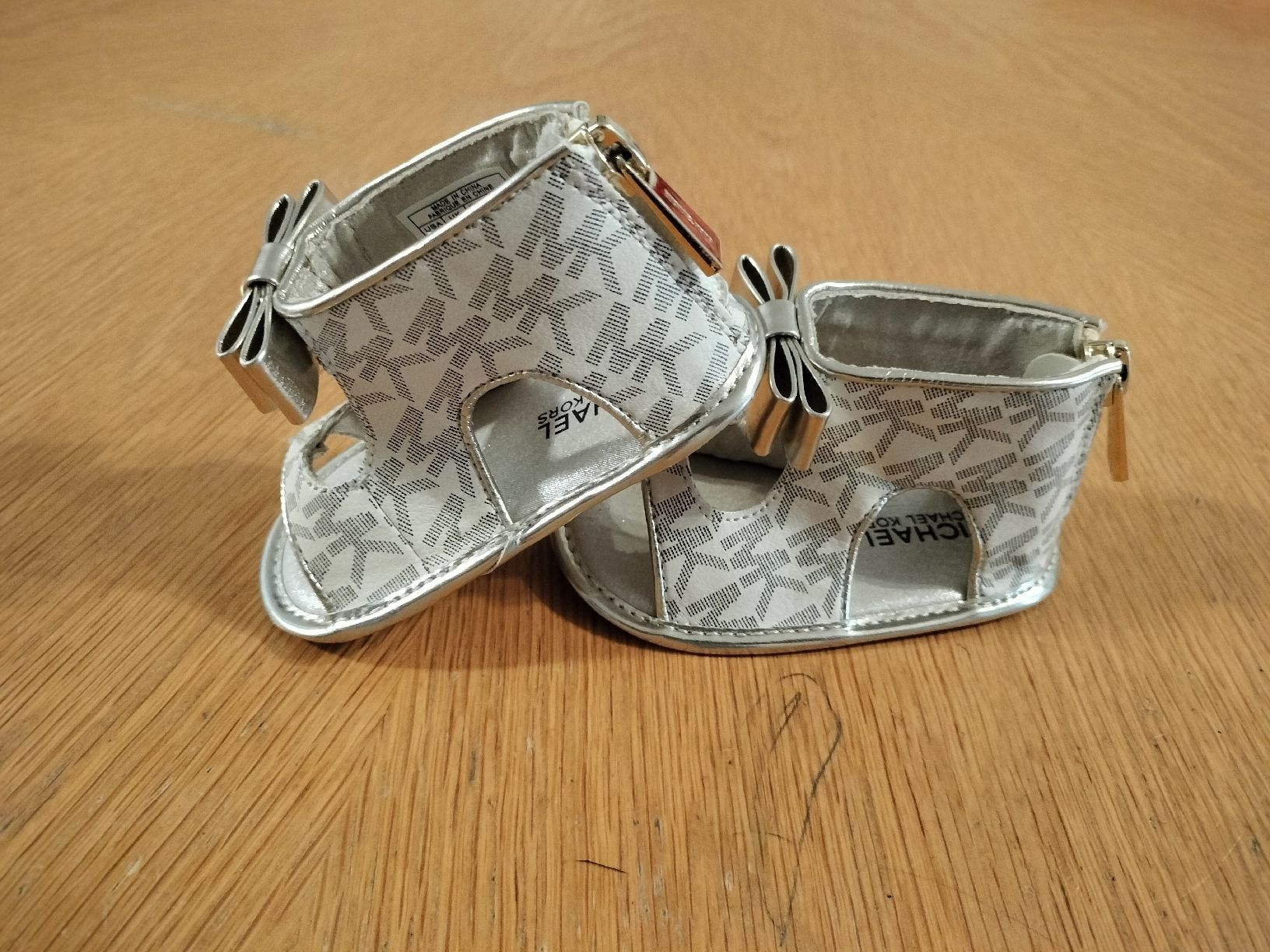 Scarpe per ragazzi: Kindersandalen – Usato da Oftringen venduto da sweden03