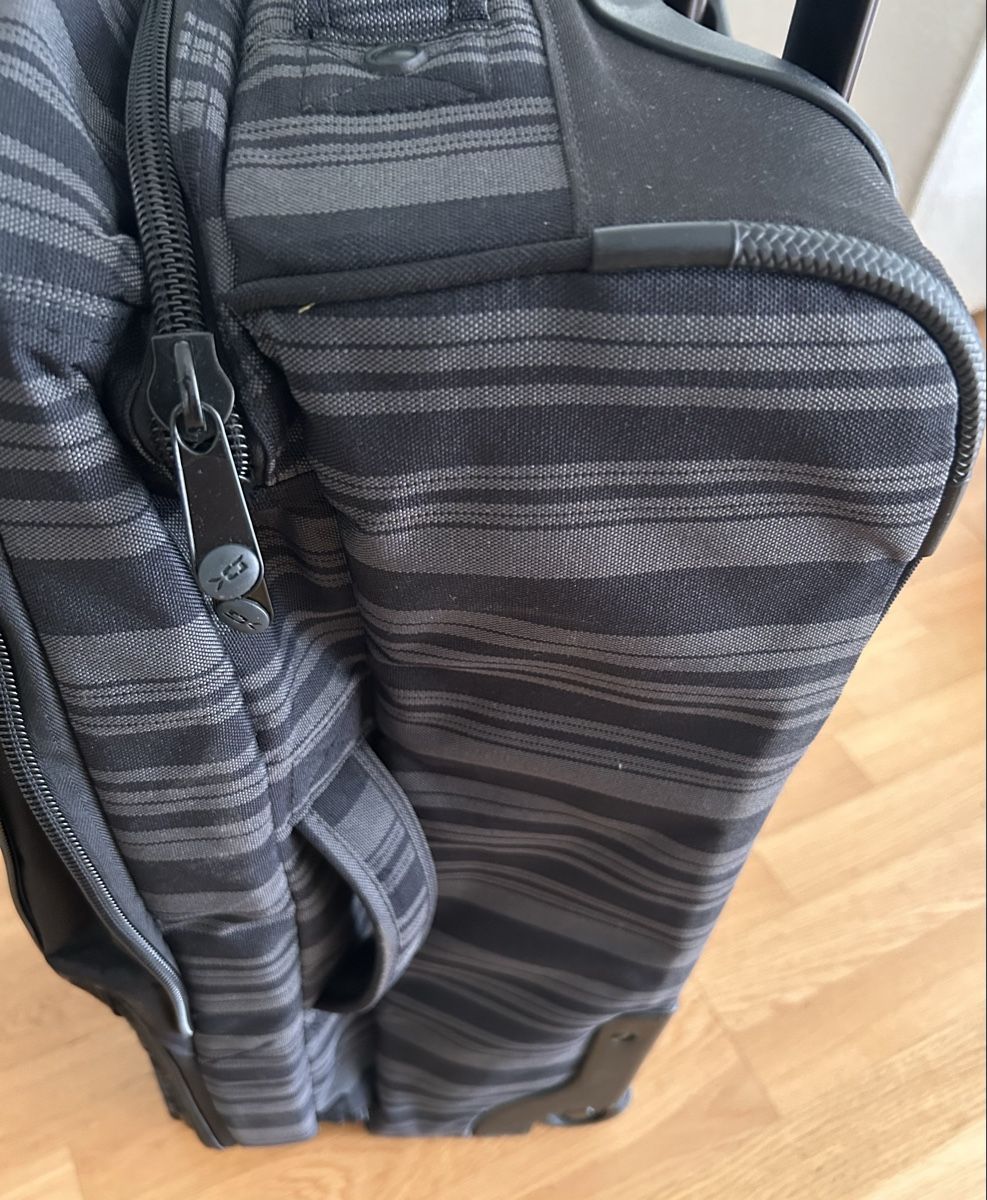 Dakine Reisekoffer: Reisekoffer von Dakine – Gebraucht aus Basel von MyAn 9