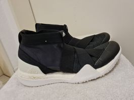 Adidas pure boost x