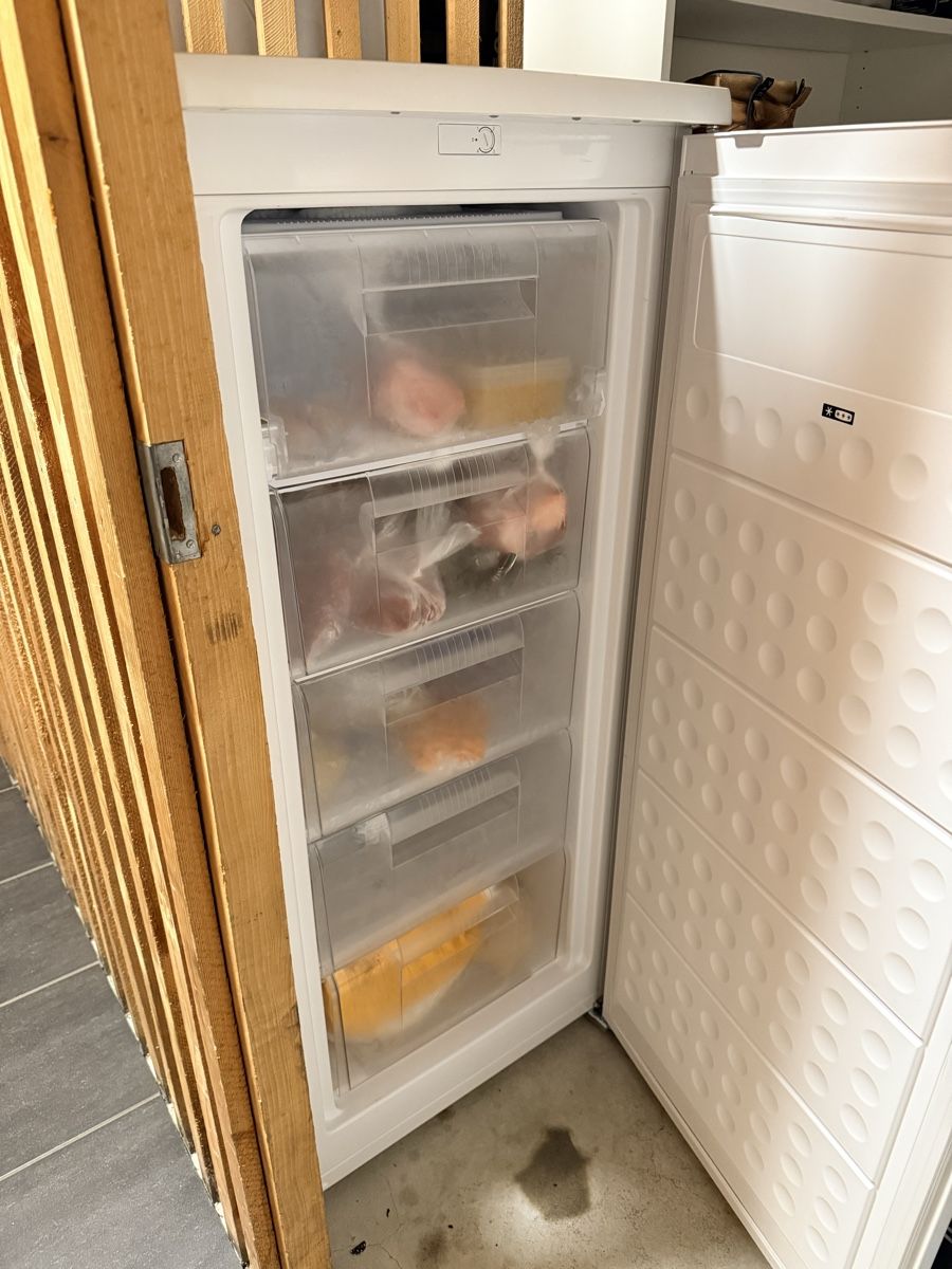 Congelatori: Tiefkühlschrank  – Usato da Muri b. Bern venduto da Huca75 3