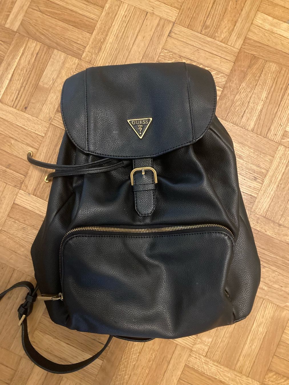 Guess Zaini: sac à dos noir Guess – Usato da Lausanne venduto da Anasta