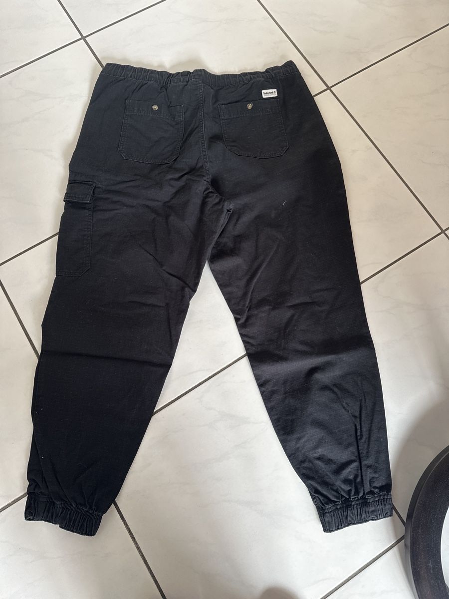 Timberland Pantaloni: Timberland Cargo Hose schwarz W36 – Usato da Wileroltigen venduto da torro11 2