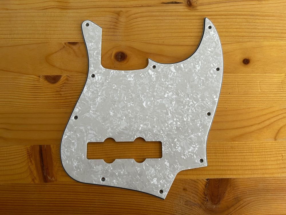 Pickguard für Fender Jazz Bass White Pearl Kaufen auf Ricardo
