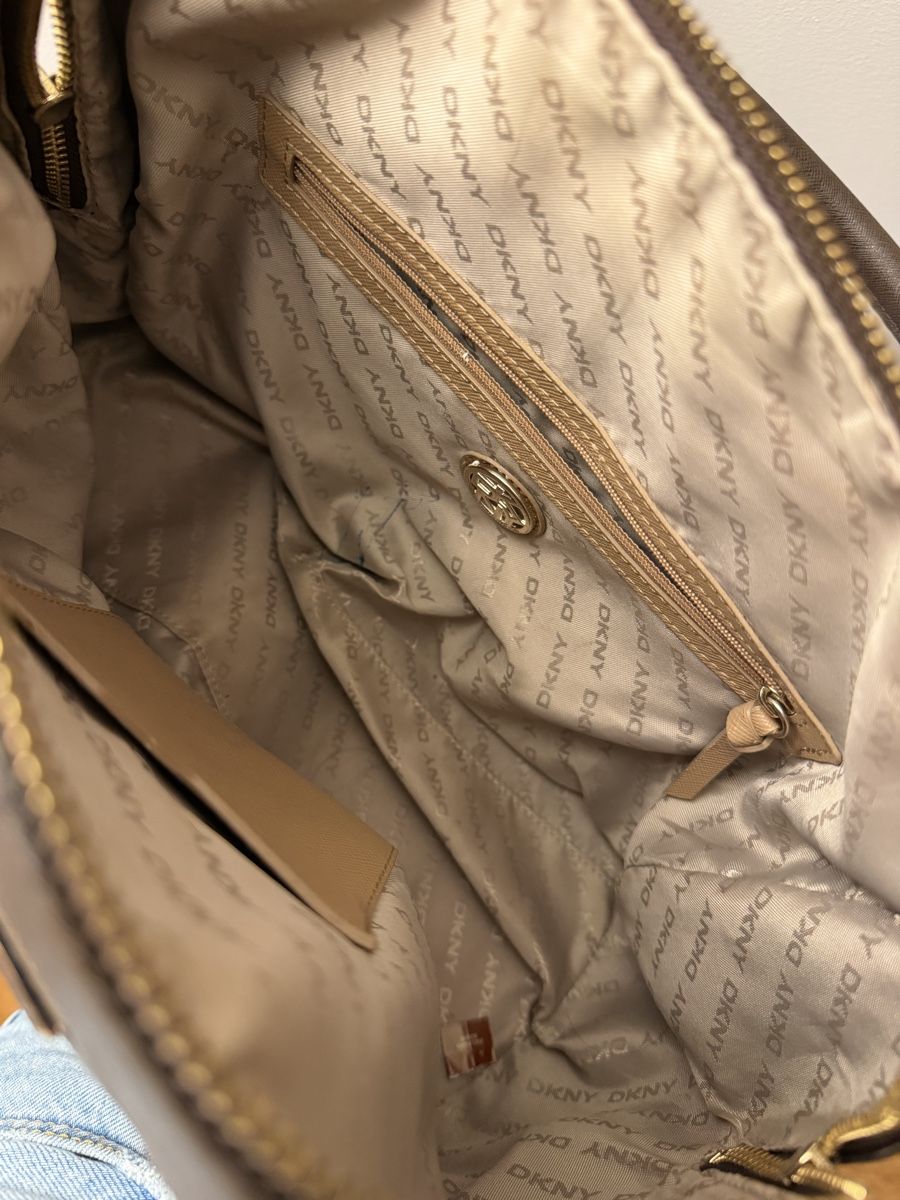 DKNY Taschen für Damen: DKNY leather handbag barrel – Gebraucht aus Hausen AG von nik_9sg2 5
