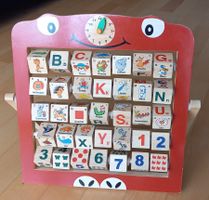 *LERNSPIEL - BUCHSTABEN/Z* DT./HOLZ/AUFSTELLER/28 X 30 X 2.2