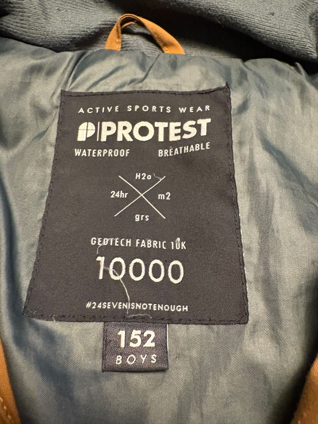 Jacken & Mäntel: leichte Wintertjacke Junge 152 – Gebraucht aus Winterthur von Micahboo 1
