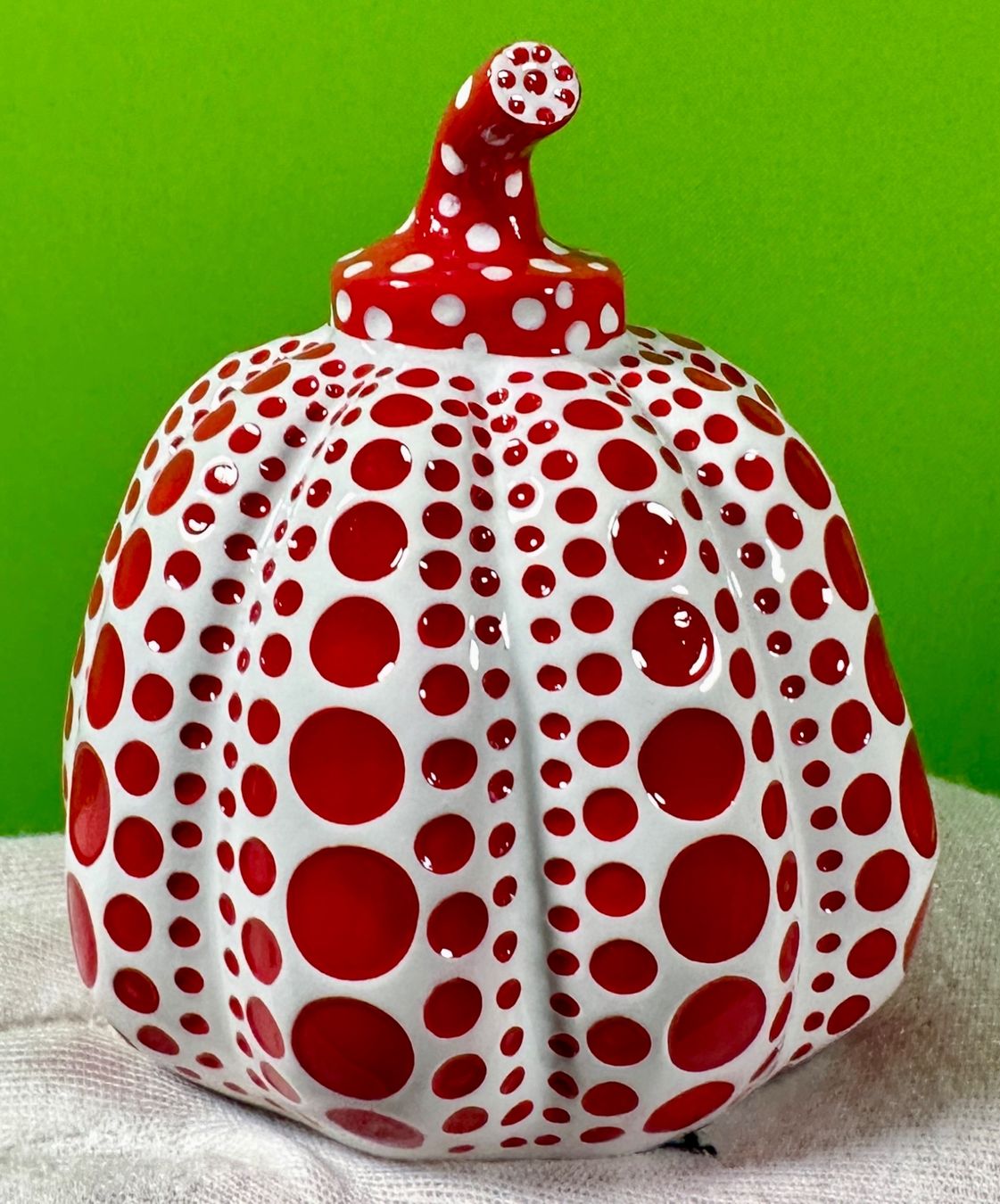 Sculture & Statue: Yayoi Kusama Pumpkin Figur – Usato da Horgen venduto da eli_9xdn