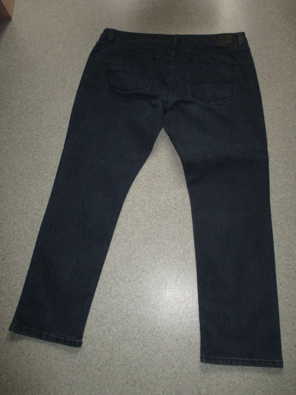Jeans: LEICHTE HERREN STRETCH JEANS  KURZGRÖSSE 29 – Usato da Winterthur venduto da katzen07 3