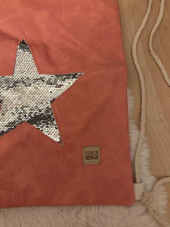 Borse da donna: Tasche mit Stern – Usato da Kehrsatz venduto da ale_zpc6 1