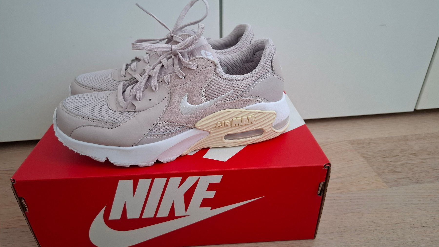 Nike Scarpe da donna: Nike Air Max Sneaker - Grösse 39 – Nuovo e nell'imballaggio originale da Rickenbach b. Wil venduto da Beautiful.Things