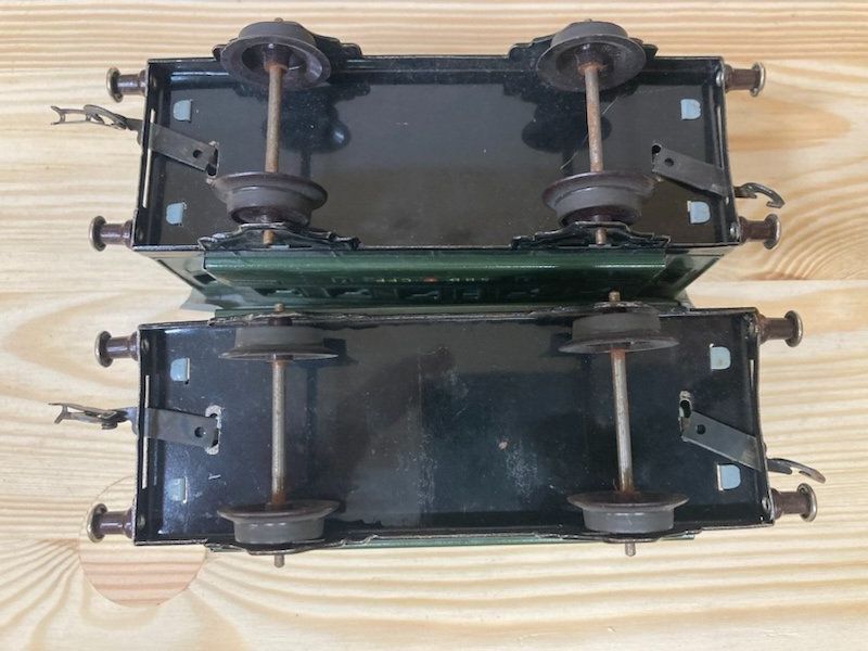 Fleischmann Modelleisenbahnen: 2 x Fleischmann Spur 0 Güterwagen 400 SBB Made in U.S. Zone – Gebraucht aus Büsserach von ModellbahnDepot 8