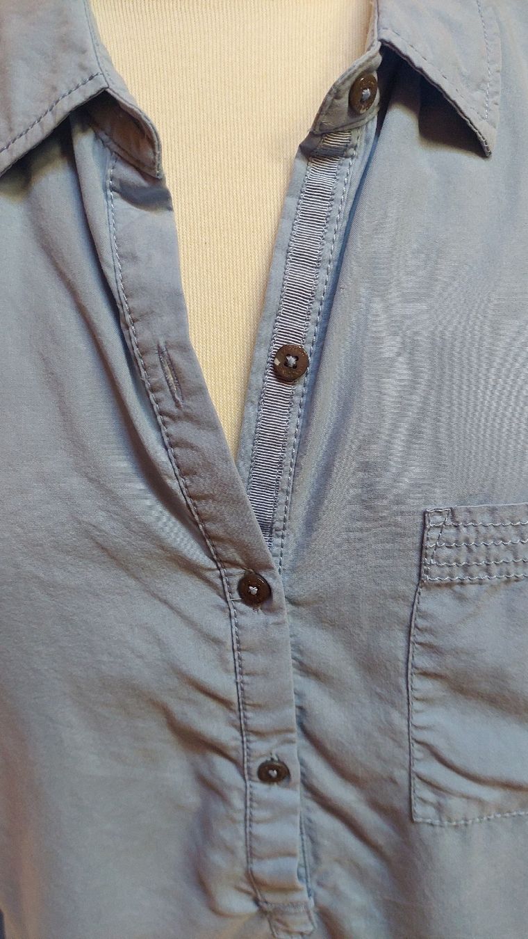 Maddison Chemisiers: Chemisier bleu clair. Taille 44 – D'occasion à Marsens par fripe-milodon 4