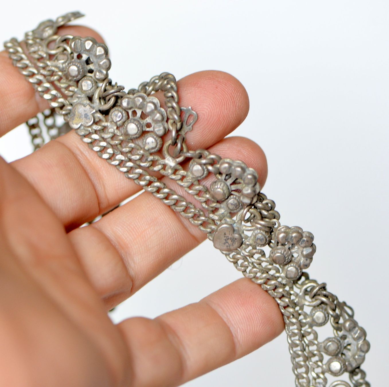 Catenine: Ancien collier en métal – Usato da Neuchâtel venduto da Neuchatel 7