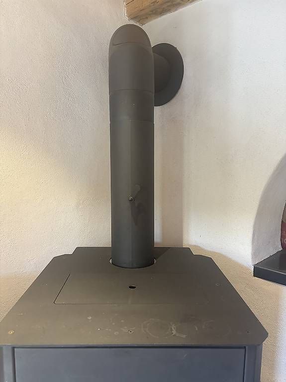 Stufe caminetto: Poêle hydro à bûche Powall – Usato da Essertines-Yverdon venduto da jor_8l7n 1